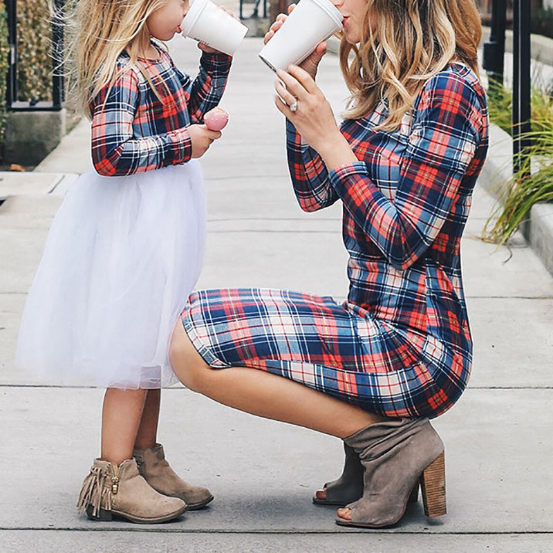 

Grid Mommy and Me Outfit Dress