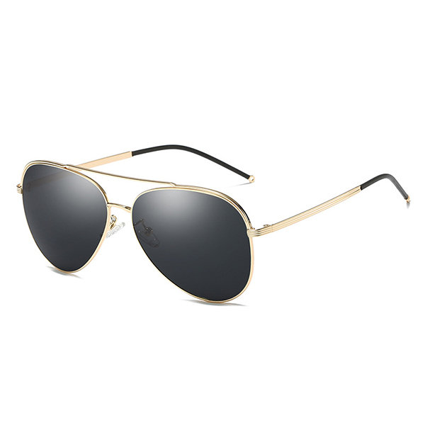 

Shades Classic Oversized Polarized Sunglasses, White