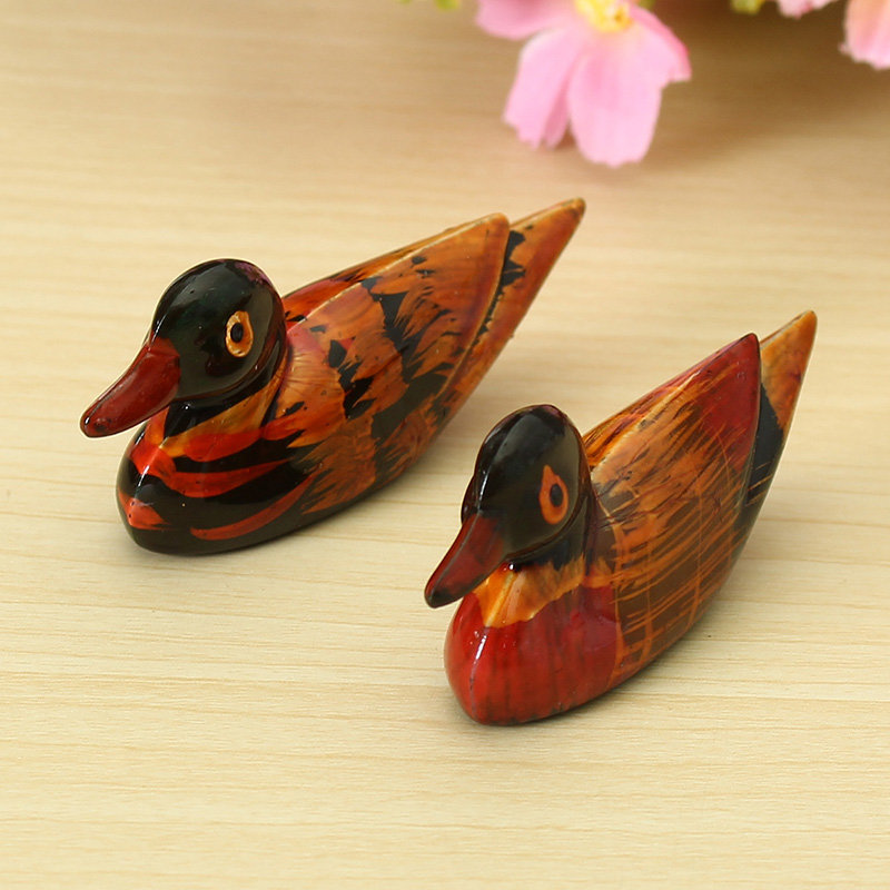 

2PCS Wood Simulate Mandarin Duck Ornament