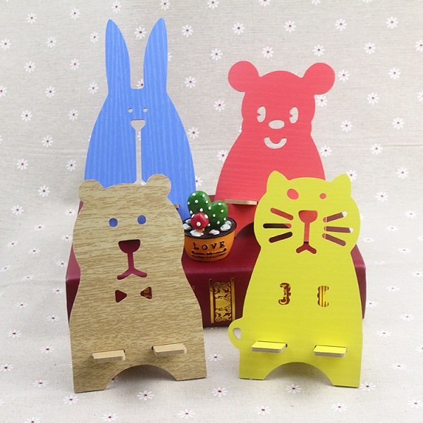 

Creative Kawaii Animal-Shaped Desk Holder Decorations Wooden Mobile Phone Stands
