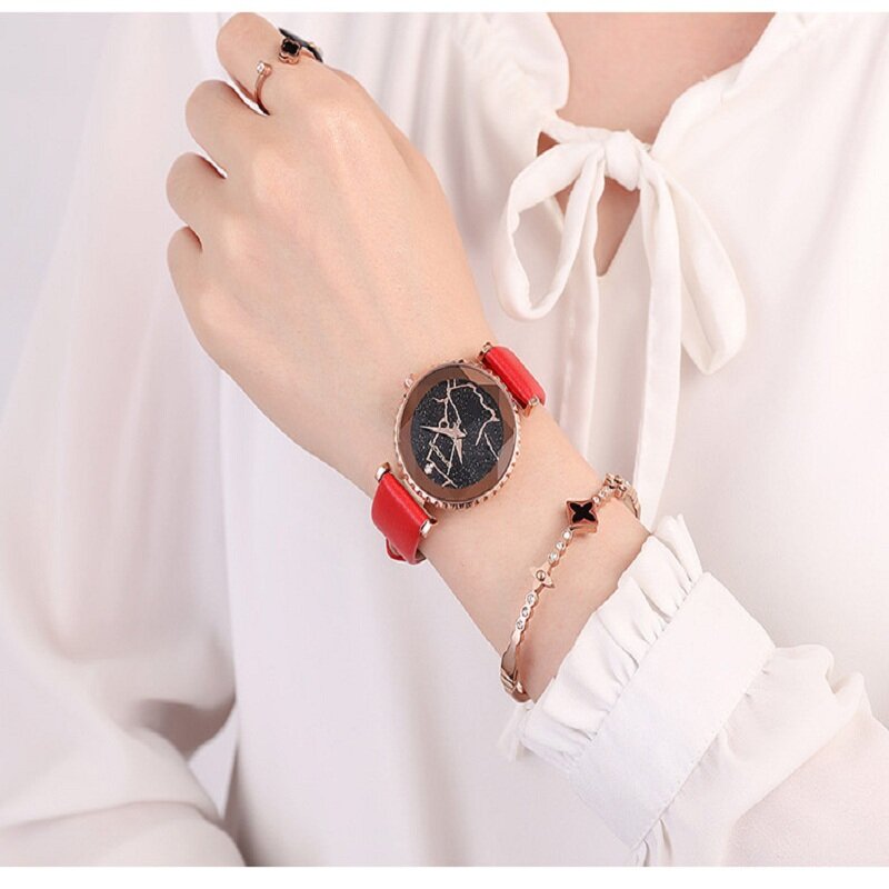

Trendy Quartz Leather Wristwatch, White red black brown blue