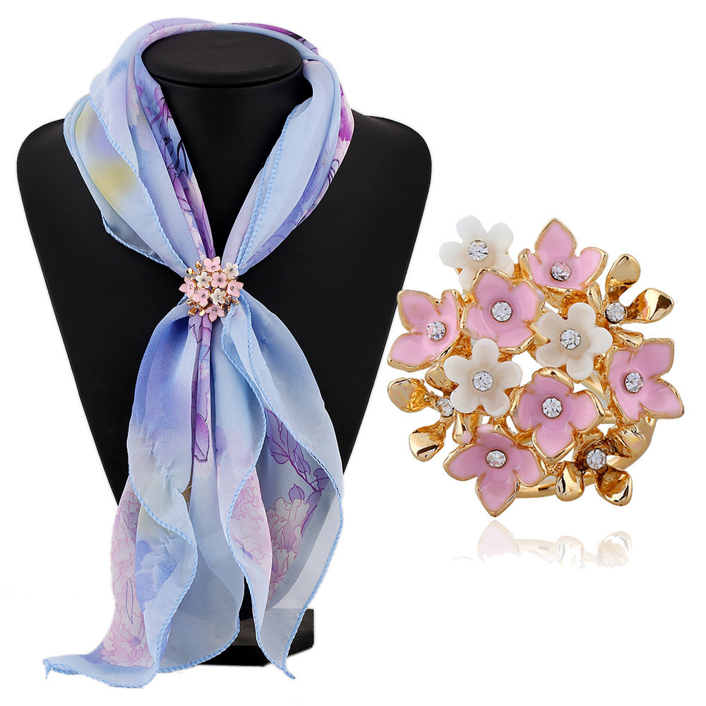 

Flower Scarf Buckle Clothing Jewelry, White