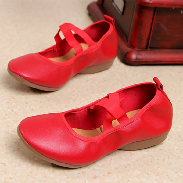 

Large Size Pure Color Egg Rolls Soft Sole Flat Shoes, Red black rose